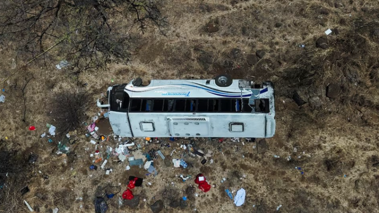 Meksikë: 11 të vdekur dhe 31 të plagosur pas përmbysjes së autobusit turistik