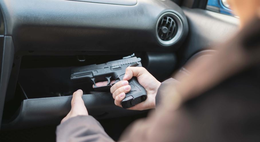Policia konfiskon armë dhe fishekë në Malishevë