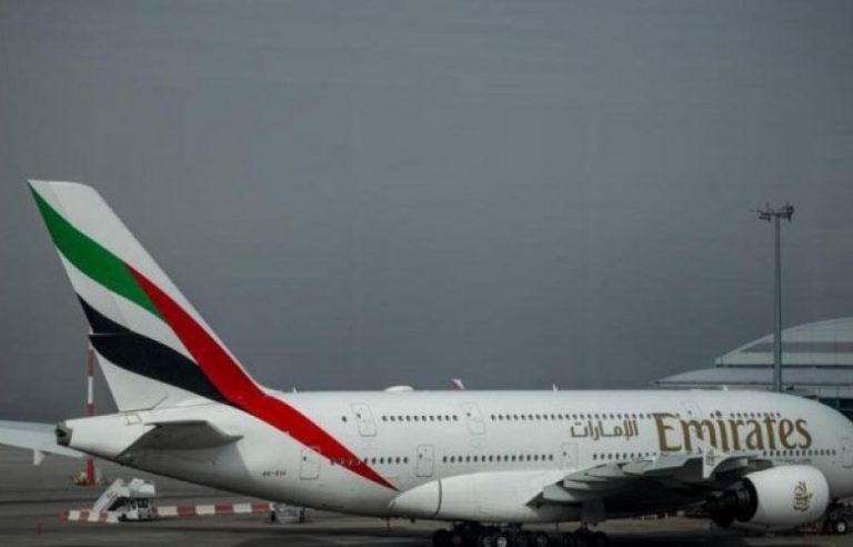 Emiratet e Bashkuara Arabe rihapin plotësisht hapësirën ajrore