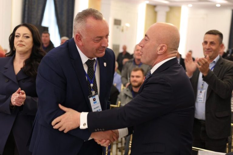 Bashkim Ramosaj rizgjidhet kryetar i AAK-së në Deçan