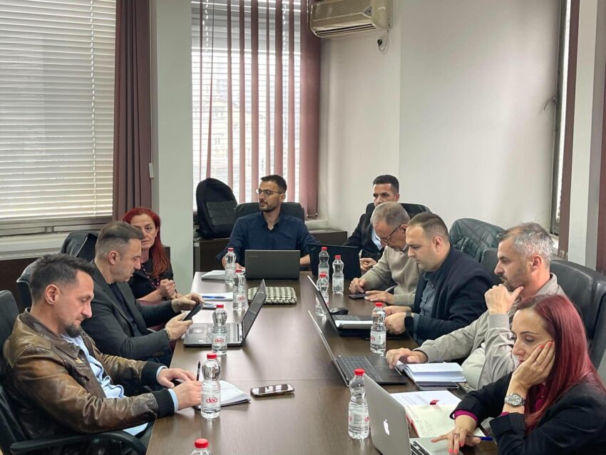 Bordi i RTK-së mban mbledhjen e dytë, në fokus udhëheqja e re