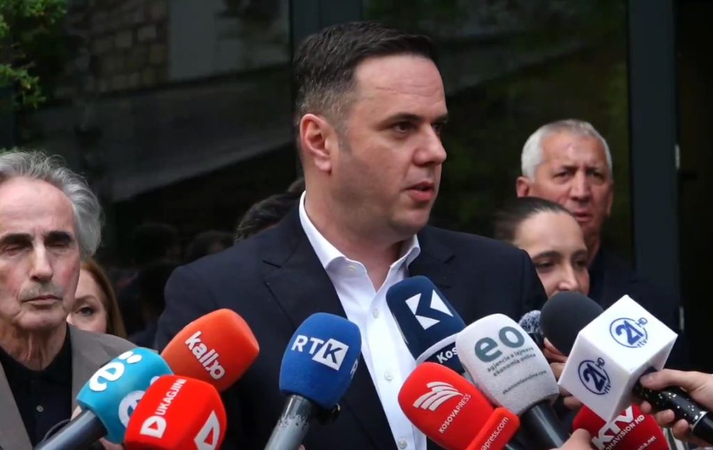 Abdixhiku: S’ka kushte nga Osmani për listën zgjedhore