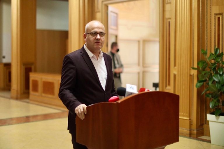 Avdyli: Kandidimi i Konjufcës erdhi si befasi, Osmani kishte mbështetjen më të madhe