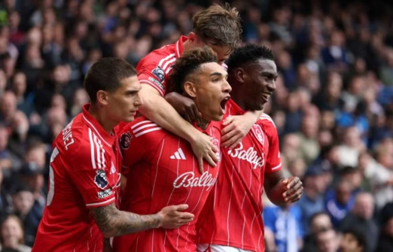 Forest mposht Chelsea 3-1, afrohet mbijetesës