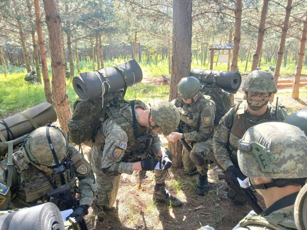 KDS përfundon me sukses kursin për snajper dhe lider luftarak