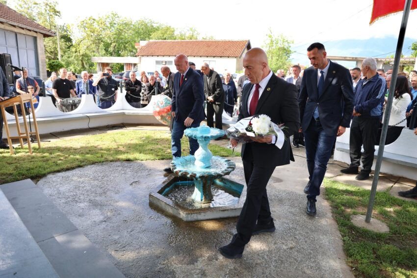 Haradinaj përkujton dëshmorët e Katundit të Ri të Pejës