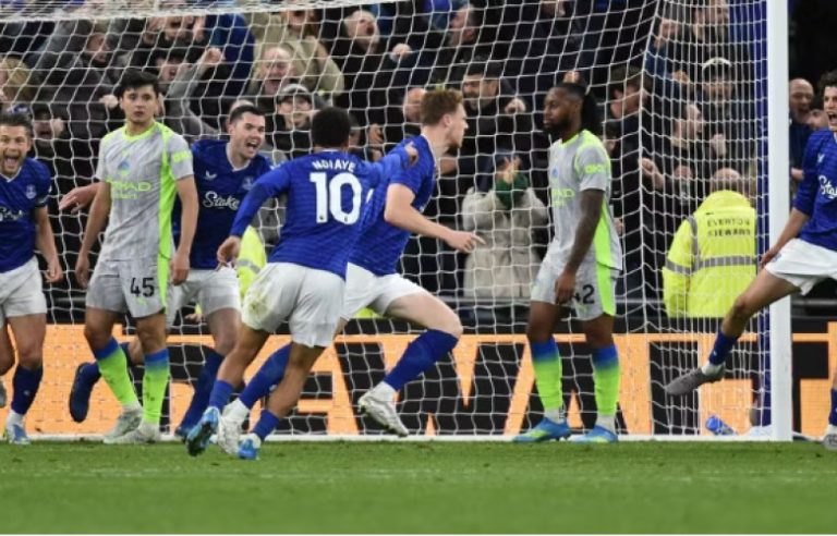 City barazon me Everton, rrezikon garën për titull