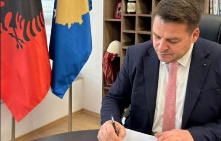 Vendoset raportimi digjital i detyrueshëm në sektorin e qumështit