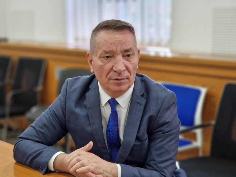 Pal Lekaj nuk garon në zgjedhje, premton mbështetje për AAK-në
