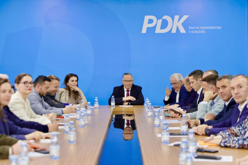 PDK vlerëson Shalën dhe cakton Krasniqin në krye të shtabit zgjedhor