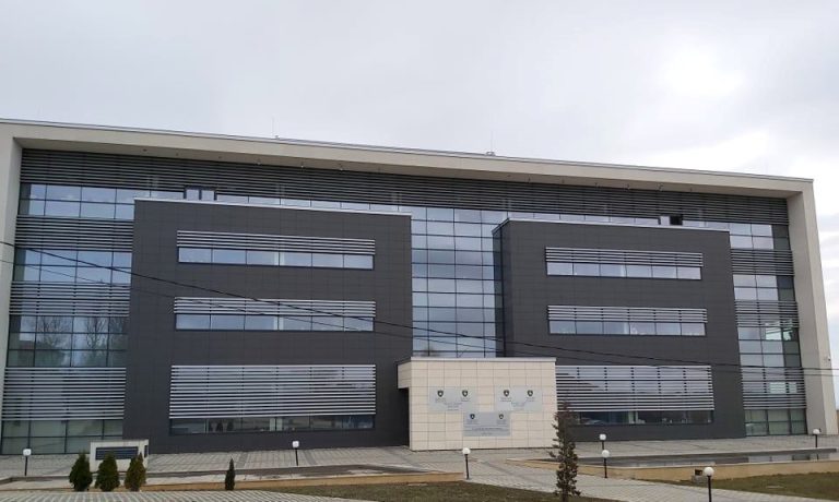 Aksion në AKK, pesë të ndaluar për 48 orë