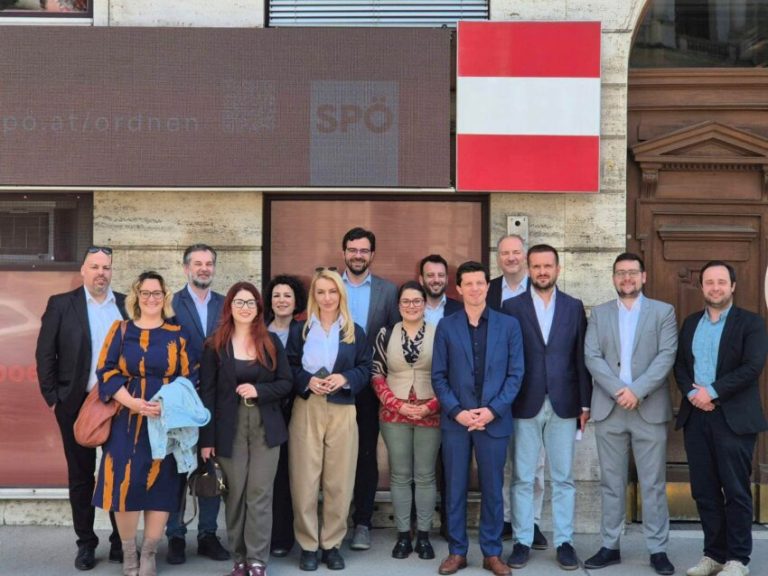 Çeku në Vjenë për takimin e socialdemokratëve të Ballkanit