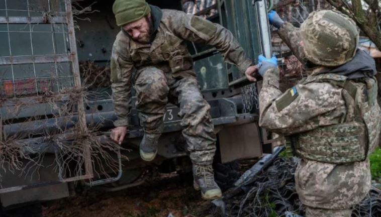 Trupat ruse i afrohen Kostiantynivkës, luftime të ashpra në Donetsk