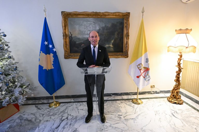 Haxhiu dekreton largimin e Vehbi Miftarit nga misioni në Vatikan