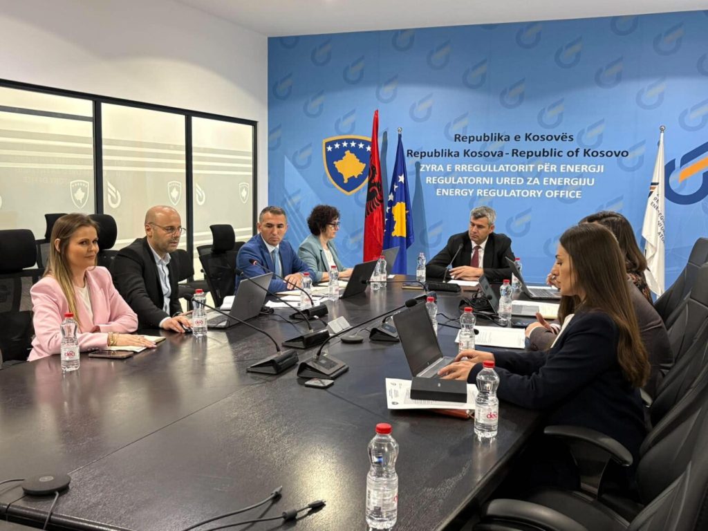 ZRRE aprovon të hyrat e operatorëve energjetikë për 2026