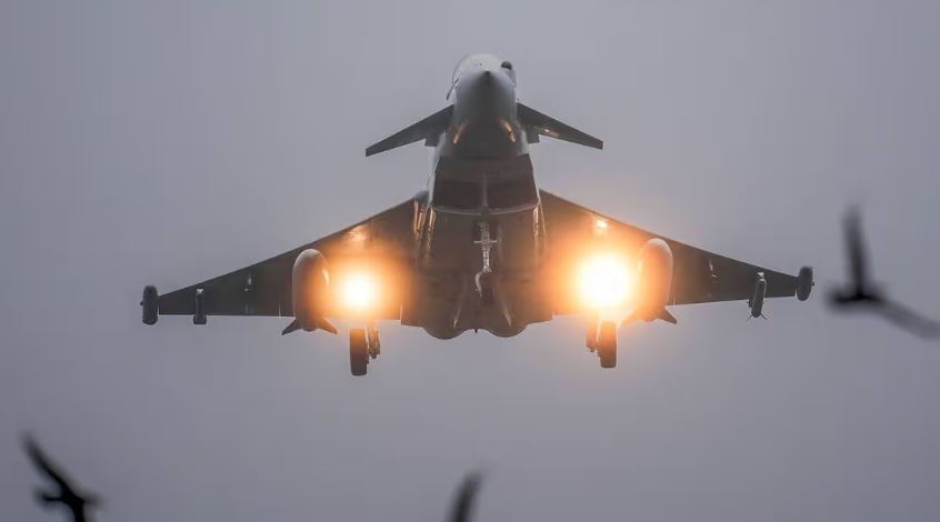 Moska nën sulm me dronë, Rusia rrëzon rreth 60 dhe pezullon fluturimet