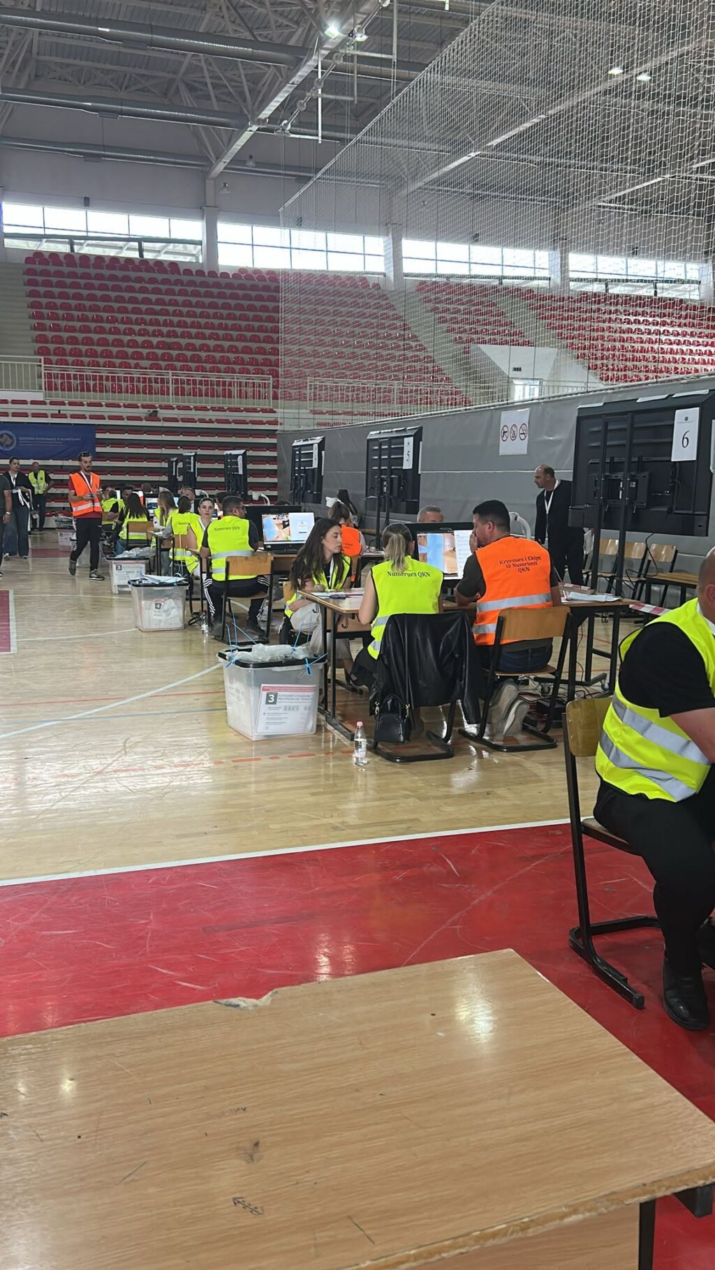 KQZ: Vazhdon numërimi i votave, 98.08% e vendvotimeve të procesuara