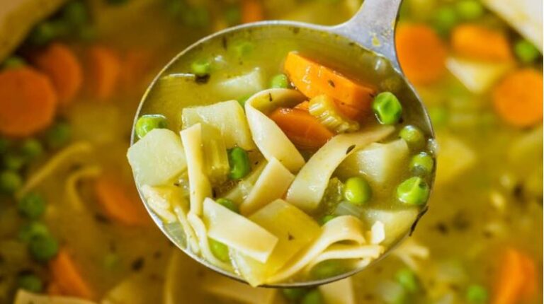 Dieta e rekomanduar për kolitin: Çfarë ushqimesh duhen shmangur dhe konsumuar