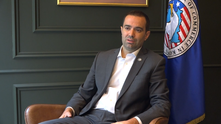 Zeka: Mosbashkimi me projektin e LNG-së rrezikon raportet me SHBA-në