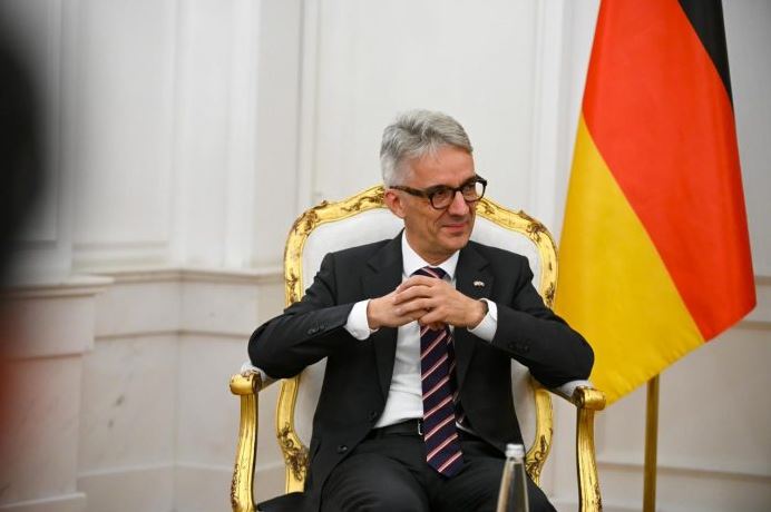 Ambasadori gjerman: Procesi zgjedhor po zhvillohet qetë dhe pa probleme