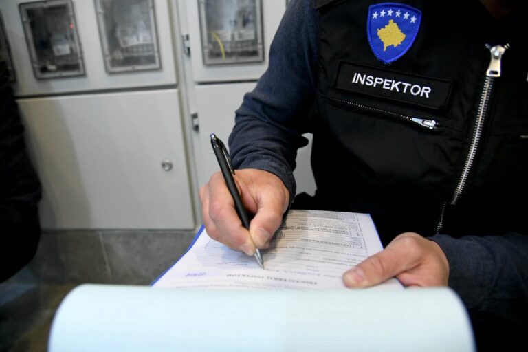 MINT gjobit KEDS-in me 110 mijë euro pas verifikimit të njehsorëve