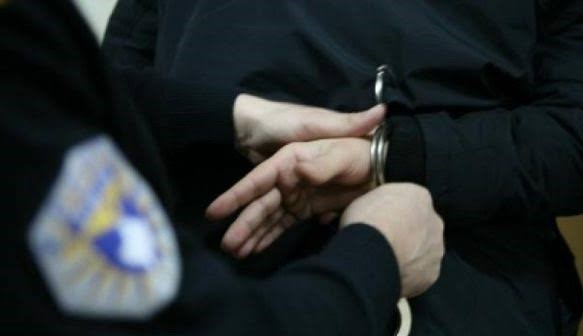 Arrestohet shtetas turk në aeroportin e Prishtinës për dokument të falsifikuar