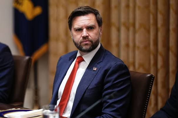 Shtyhen bisedimet SHBA–Iran, anulohet udhëtimi i JD Vance në Zvicër
