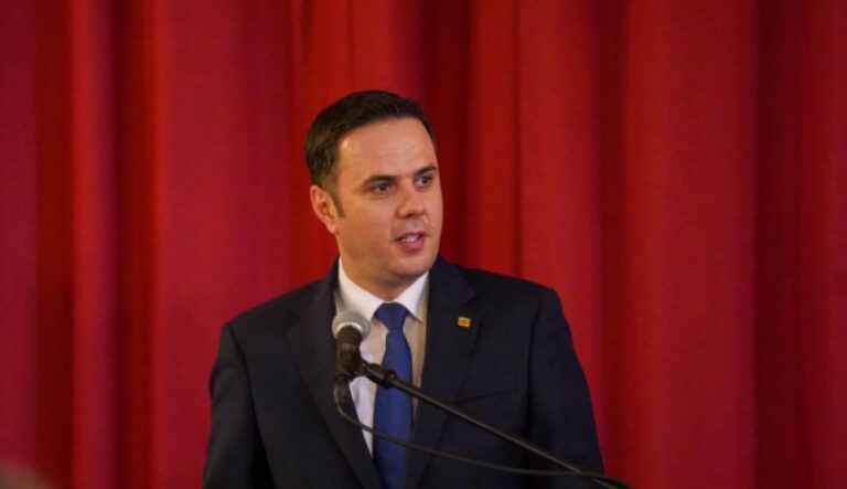 Abdixhiku: Kosova i dha fund një regjimi shfarosës me çlirimin e vitit 1999
