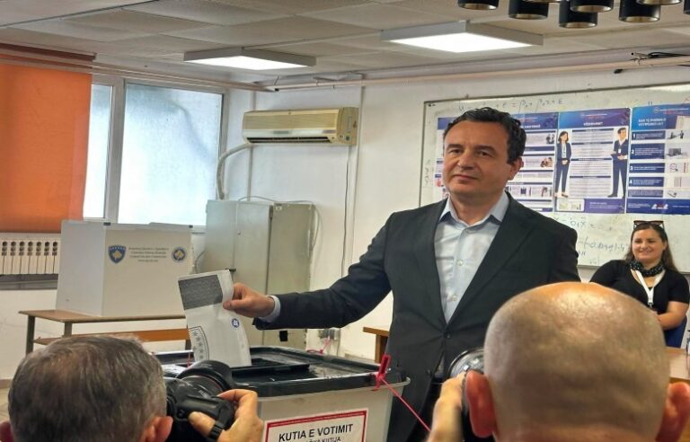 Kurti: Pjesëmarrja e lartë në zgjedhje rrit legjitimitetin dhe stabilitetin politik