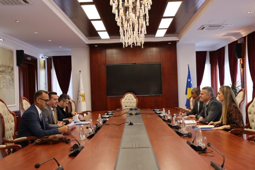 KPShK dhe Përmbaruesit diskutojnë forcimin e bashkëpunimit institucional