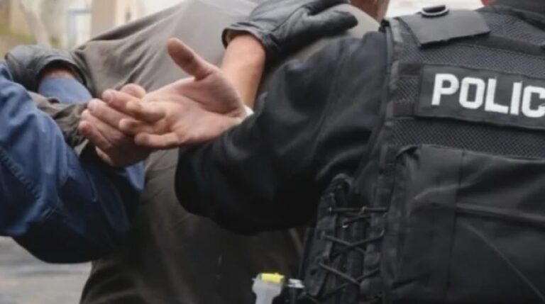 Arrestohet një person nën ndikim akooli dhe posedim të paautorizuar të armës apo mjetit të rrezikshëm