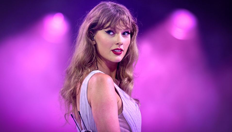 Taylor Swift shpallet muzikantja më e pasur në histori nga Forbes