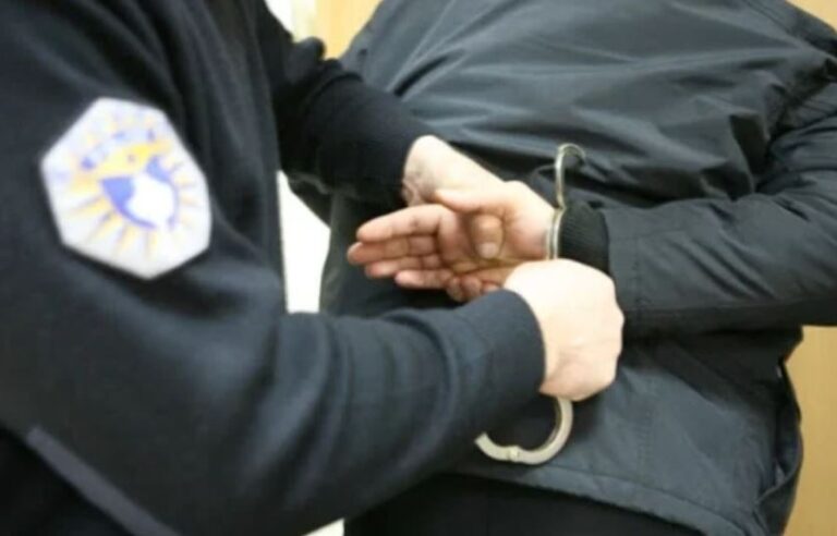 Arrestohen dy persona të dyshuar për grabitje në Prishtinë