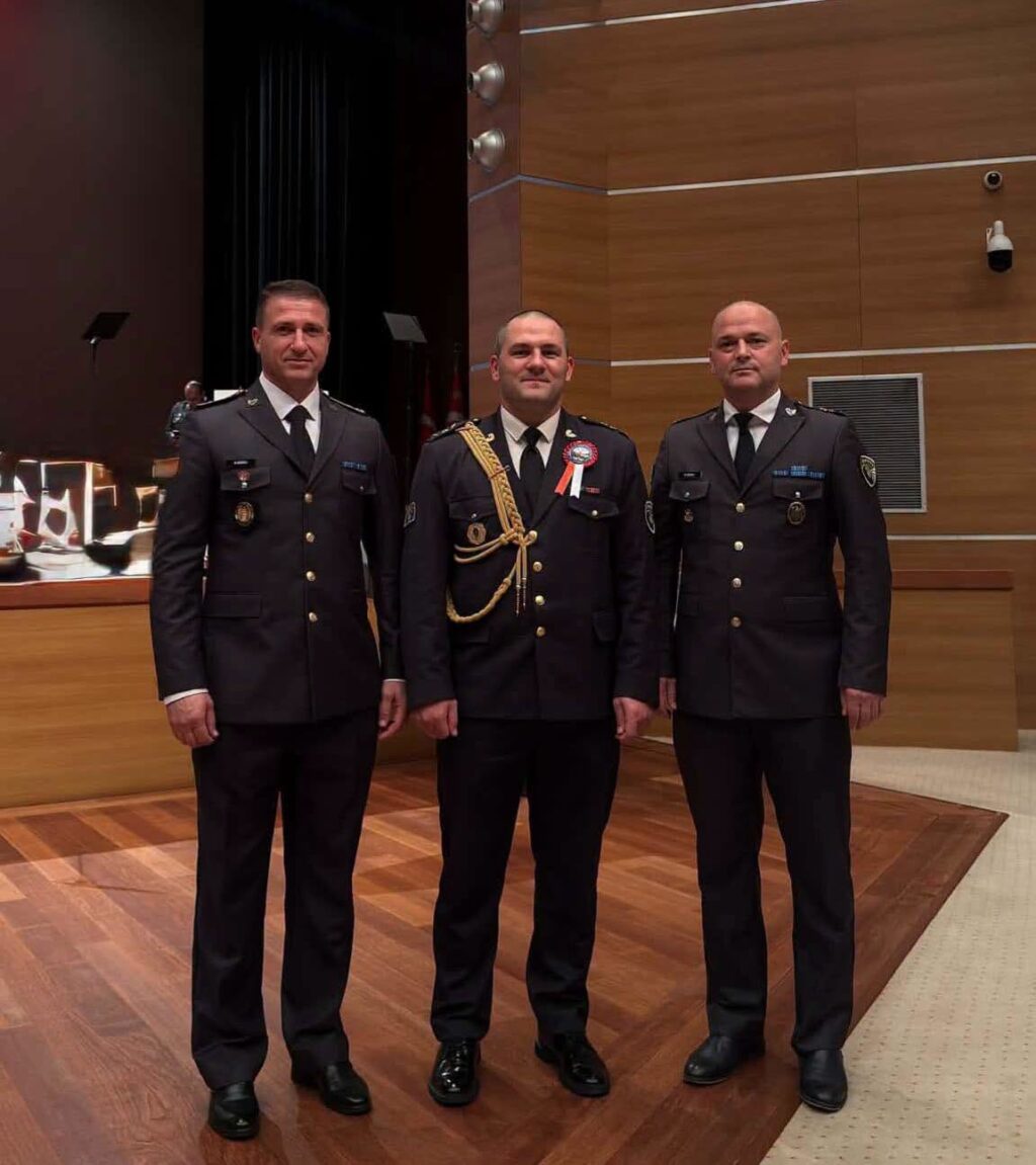 Oficerë të FSK-së diplomojnë në Republikën e Turqisë