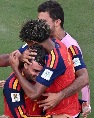Spanja fiton Botërorin dhe shpërblimin rekord nga FIFA