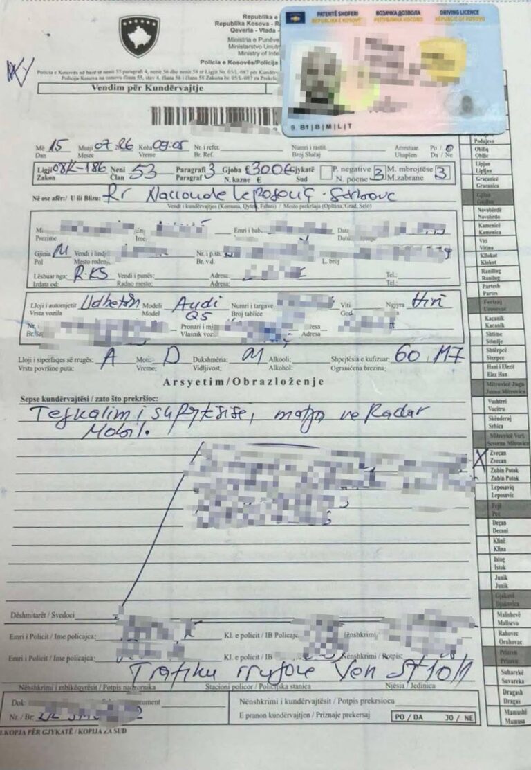 17 km/h në zonën 60, policia gjobit dhe ia ndalon patentën shoferit