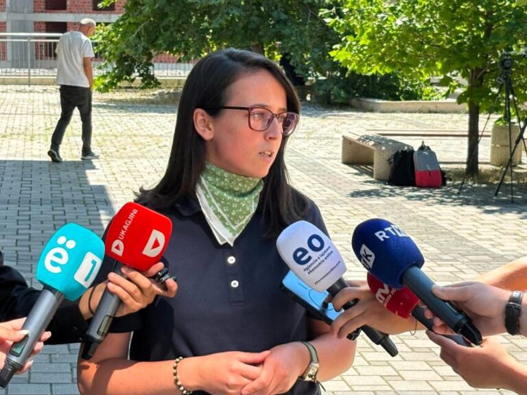 Prokuroria kërkon paraburgim për dy të dyshuar për krime lufte
