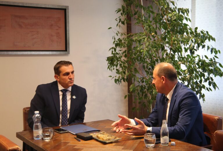 Kryeprokurori i Shtetit dhe Drejtori i Agjencisë për Parandalimin e Korrupsionit diskutojnë për thëllimin e bashkëpunimit ndërinstitucional