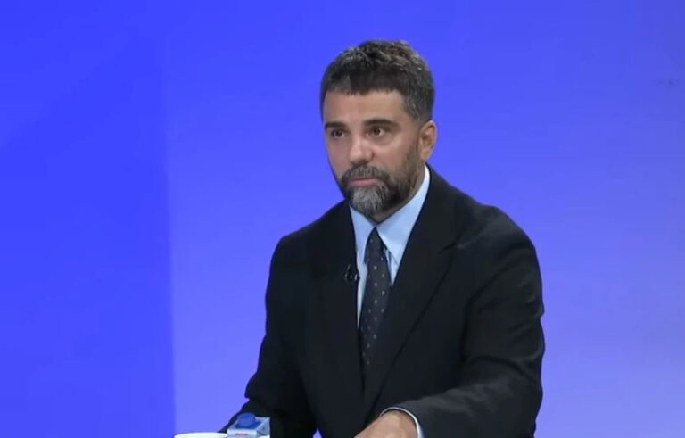 Behrami kritikon takimet me gjyqtarët e Speciales: Ku mbetet paanshmëria?