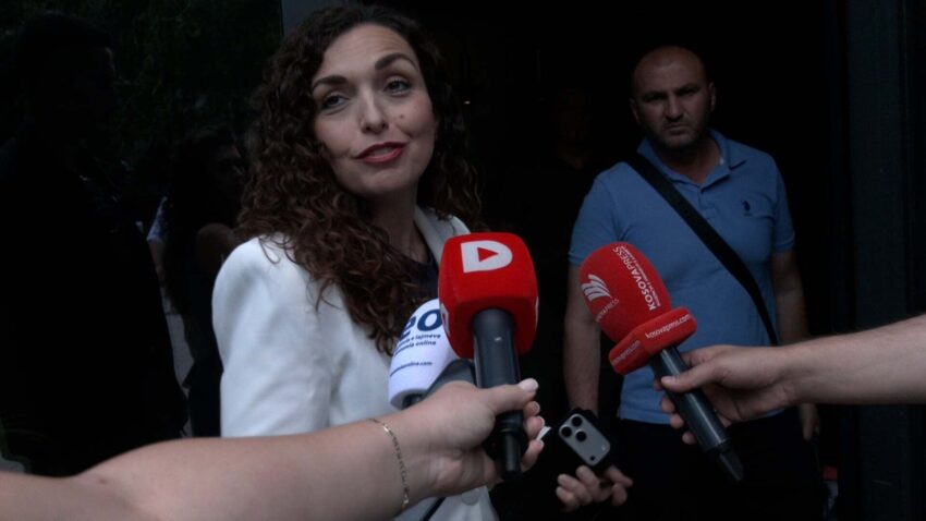 Osmani: S’ka nënshkrime të dorëzuara për shkarkimin e Abdixhikut