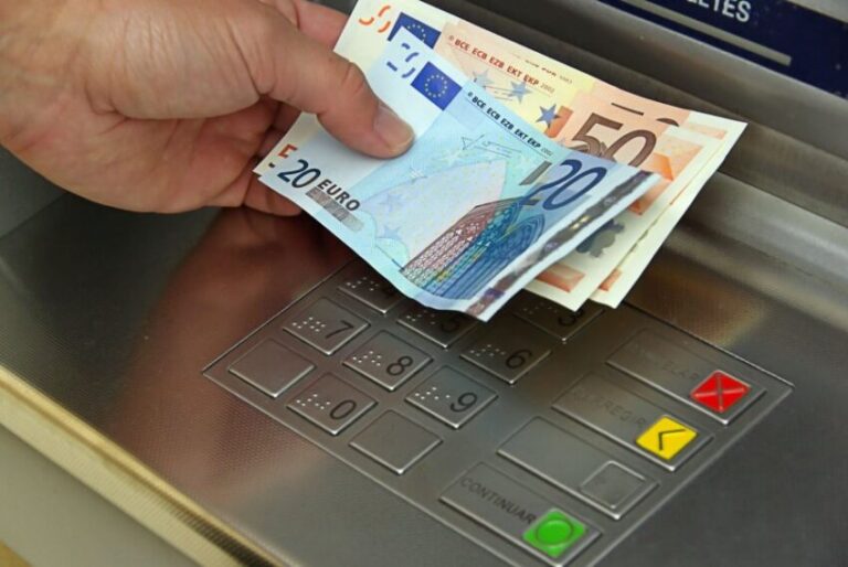 ASK: Rritet punësimi në shërbime, por bie qarkullimi në maj
