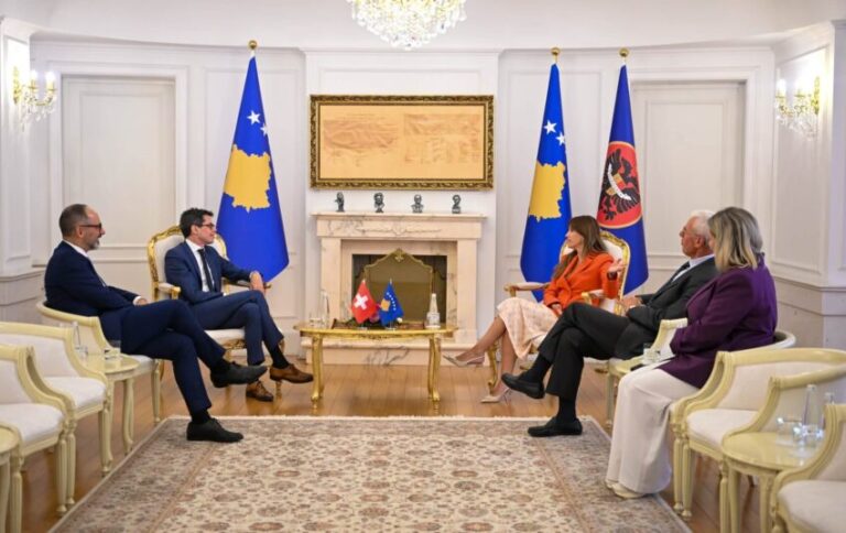 Haxhiu falënderon ambasadorin zviceran në takimin lamtumirës