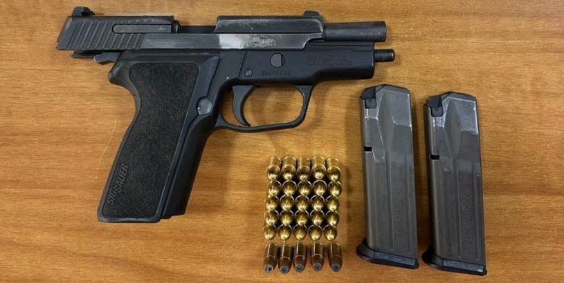 Arrestohen katër persona për kanosje dhe armbajtje pa leje në Ferizaj