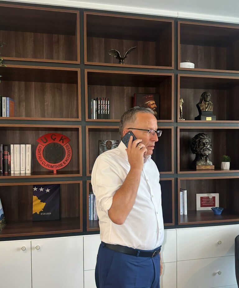 Hamza pas bisedës me Thaçin: Shpresë për kthim të shpejtë në Kosovë