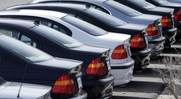 Kontrollohen 65 auto-parkingje në Prishtinë, evidentohen shkelje ligjore