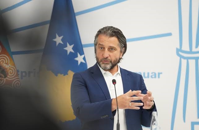 Rama paralajmëron padi ndaj Krasniqit pas akuzës “vrasës”: Do të përballemi në gjykatë
