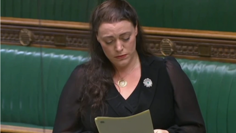 Deputetja britanike dënon deklaratën e ministres serbe: Nuk harrohen krimet në Kosovë