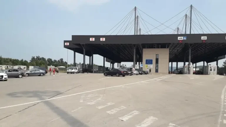 Qytetari pretendon gjobë 600€ në Serbi për foto me emblemën e UÇK-së