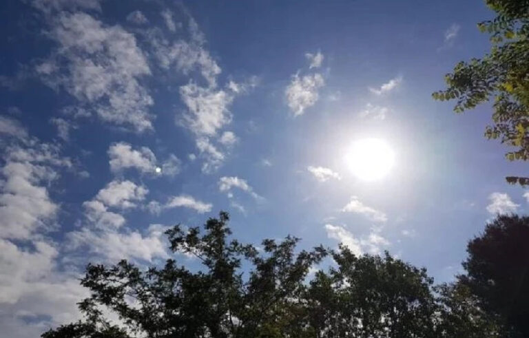 Mot kryesisht me diell, temperaturat deri në 35°C