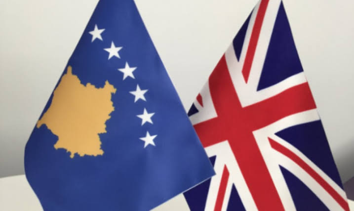 Ambasada britanike u bën thirrje politikanëve kosovarë të zgjidhin krizën
